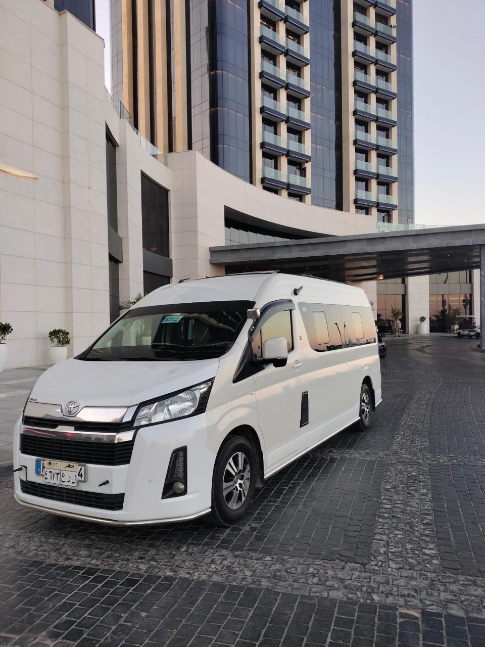 ليموزين مطار القاهرة خدمة 24 ساعة 