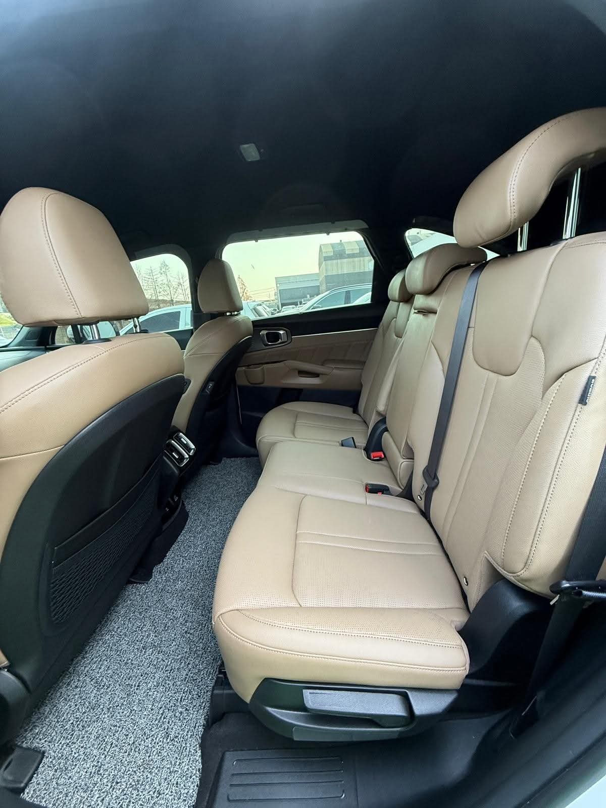 ليموزين أفضل خدمات النقل الفاخرة داخل القاهره وجميع المحافظات 