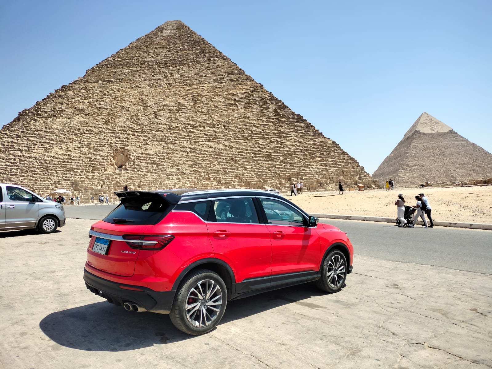 كيف أحجز ليموزين من وإلى المطارات؟ 